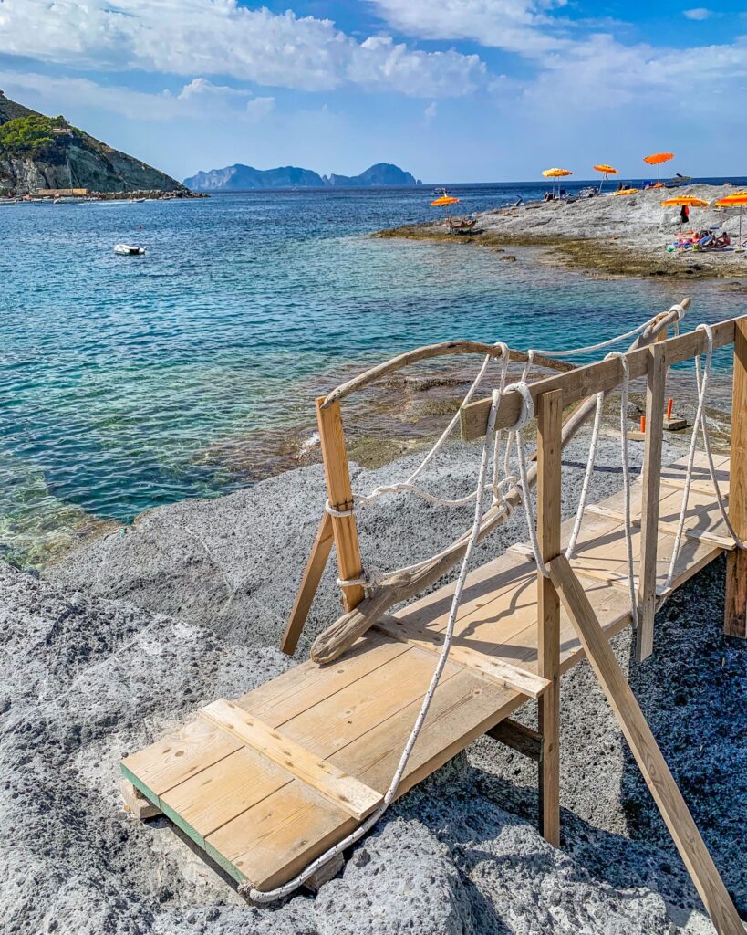 Le piscine naturali di Ponza. Viaggio nelle isole pontine.