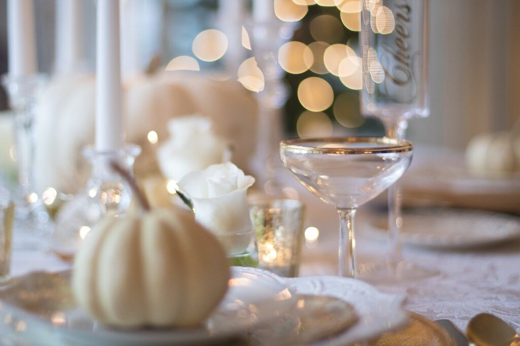 Thanksgiving Day. Origini e piatti tipici del giorno del ringraziamento Thanksgiving. come festeggiarlo in Italia preparando i piatti tipici americani