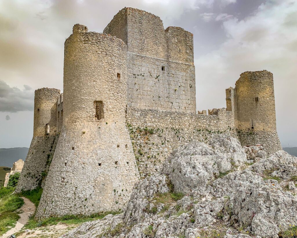 Rocca calascio. Il castello più alto d'Europa.