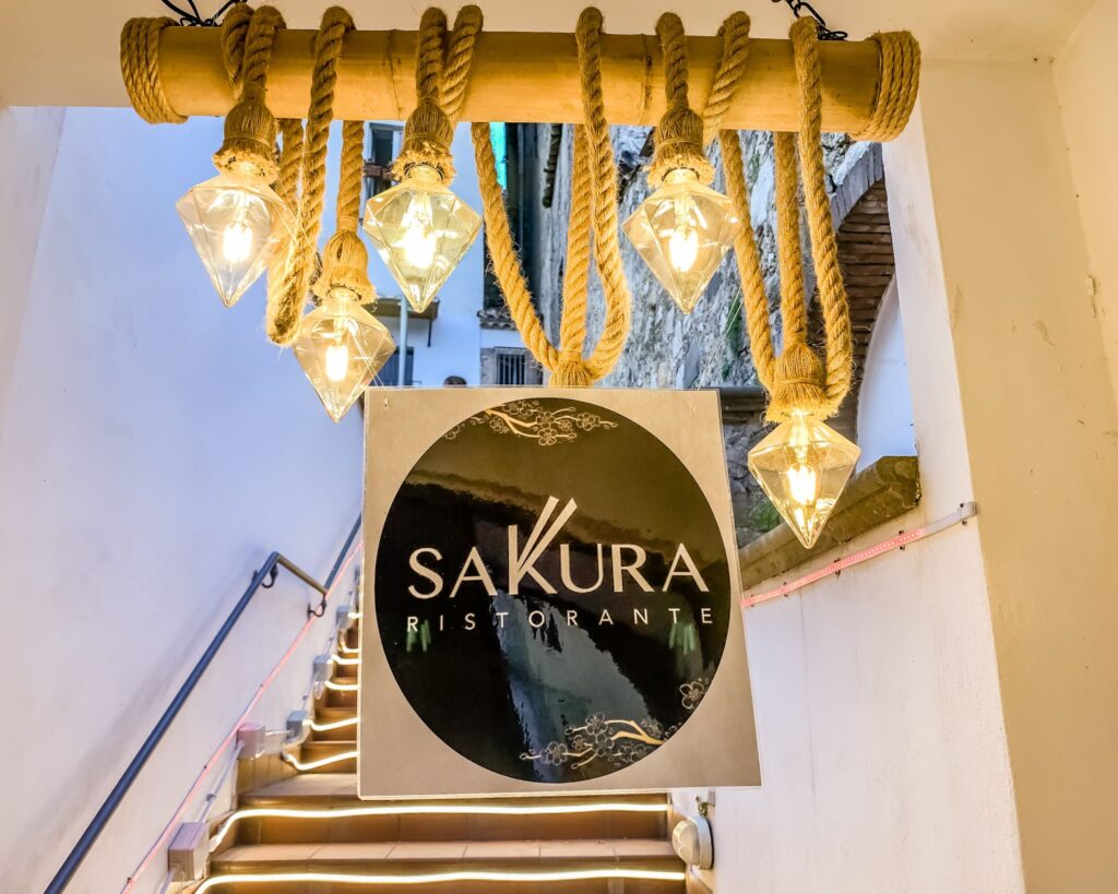 Dove mangiare sushi vicino Gaeta. Sakura, ristorante giapponese a Itri. Sakura, ristorante giapponese a Itri, vicino Gaeta