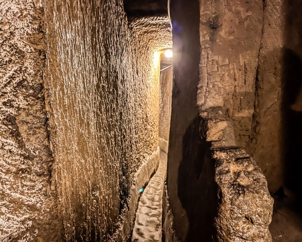 La Napoli Sotterranea Laes. Guida alla visita