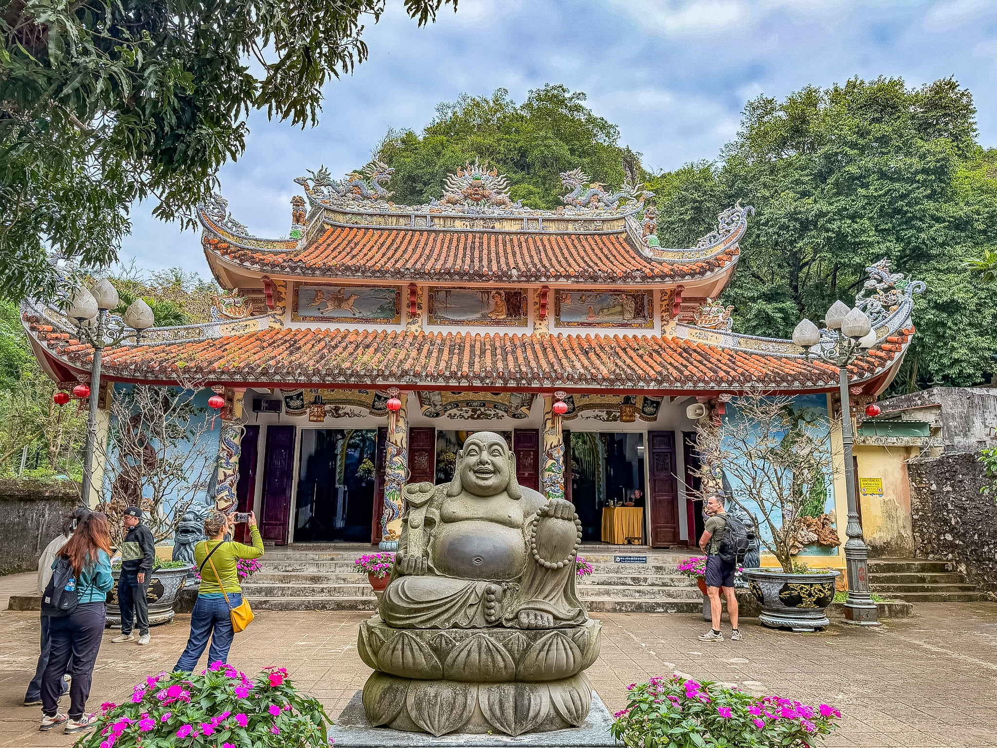 Montagna di Marmo in Vietnam. Guida completa per visitare le Marble Mountains Montagna di Marmo in Vietnam. Guida completa per visitare le Marble Mountains