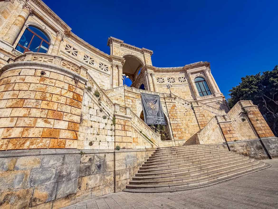 Cosa vedere a Cagliari in un giorno. Itinerario completo. Cosa vedere a Cagliari in un giorno. Itinerario completo.