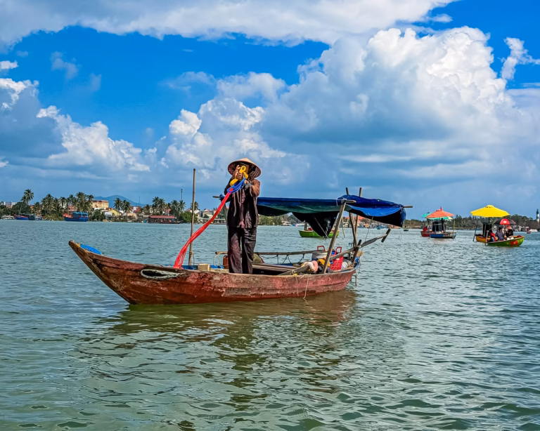 Nel Delta del Mekong in Vietnam. Tra risaie, navigazione e tradizioni autentiche