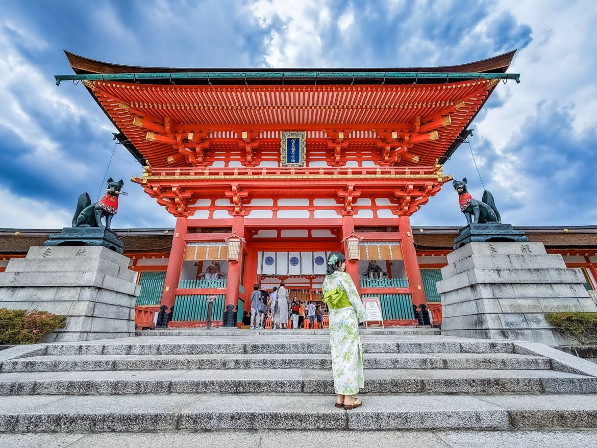 Fushimi Inari Taisha di Kyoto. Guida completa al tempio dei mille torii