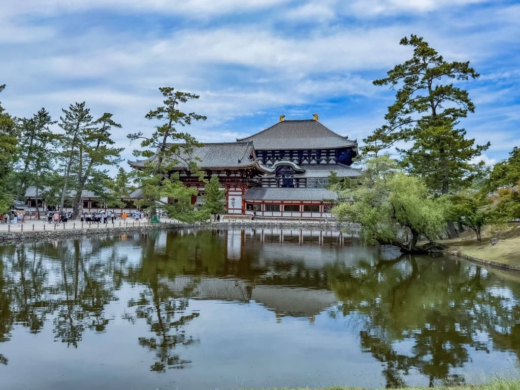 Nara, i cervi e il Buddha gigante. Guida completa per visitare l'antica capitale del Giappone in un giorno Nara, i cervi e il Buddha gigante. Guida completa per visitare l'antica capitale del Giappone in un giorno