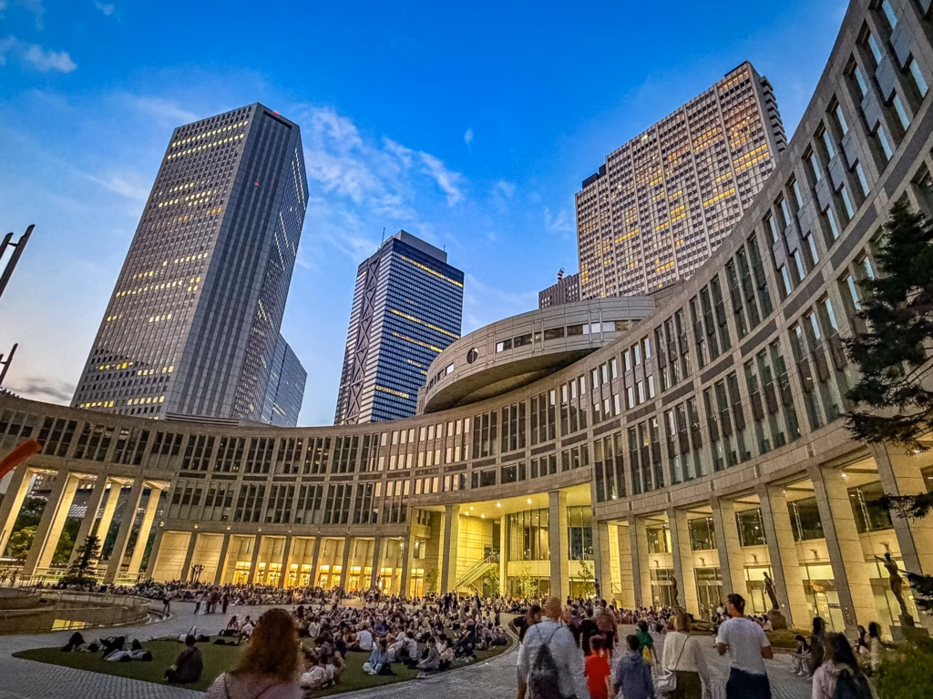 Shinjuku a Tokyo, cosa vedere e cosa fare nel quartiere più vivace della capitale giapponese Shinjuku a Tokyo, cosa vedere e cosa fare nel quartiere più vivace della capitale giapponese