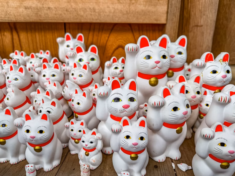 Tempio Gotokuji e Maneki Neko a Tokyo. Storia, curiosità e come arrivare al tempio dei gatti fortunati di Tokyo Tempio Gotokuji e Maneki Neko a Tokyo