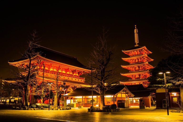 Asakusa, cosa vedere nel il quartiere di Tokyo dove il Giappone antico incontra il futuro Asakusa, cosa vedere nel il quartiere di Tokyo dove il Giappone antico incontra il futuro