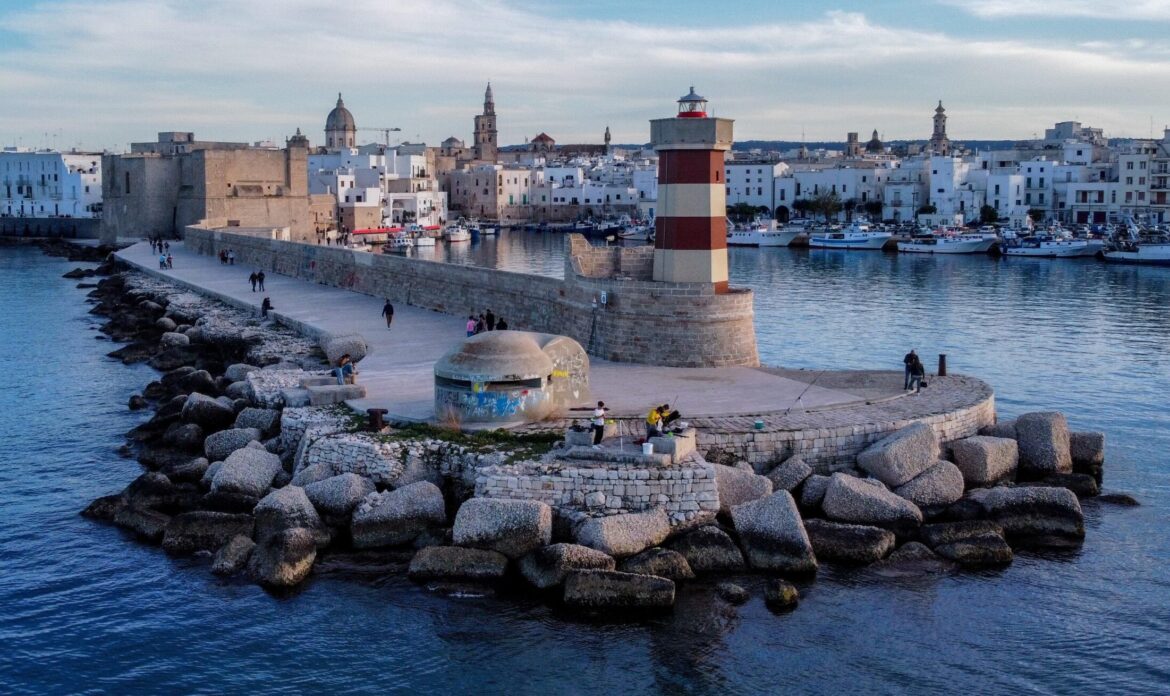 Puglia in autunno. La nuova meta regina della stagione è in Italia Puglia in autunno. La nuova meta regina della stagione è in Italia