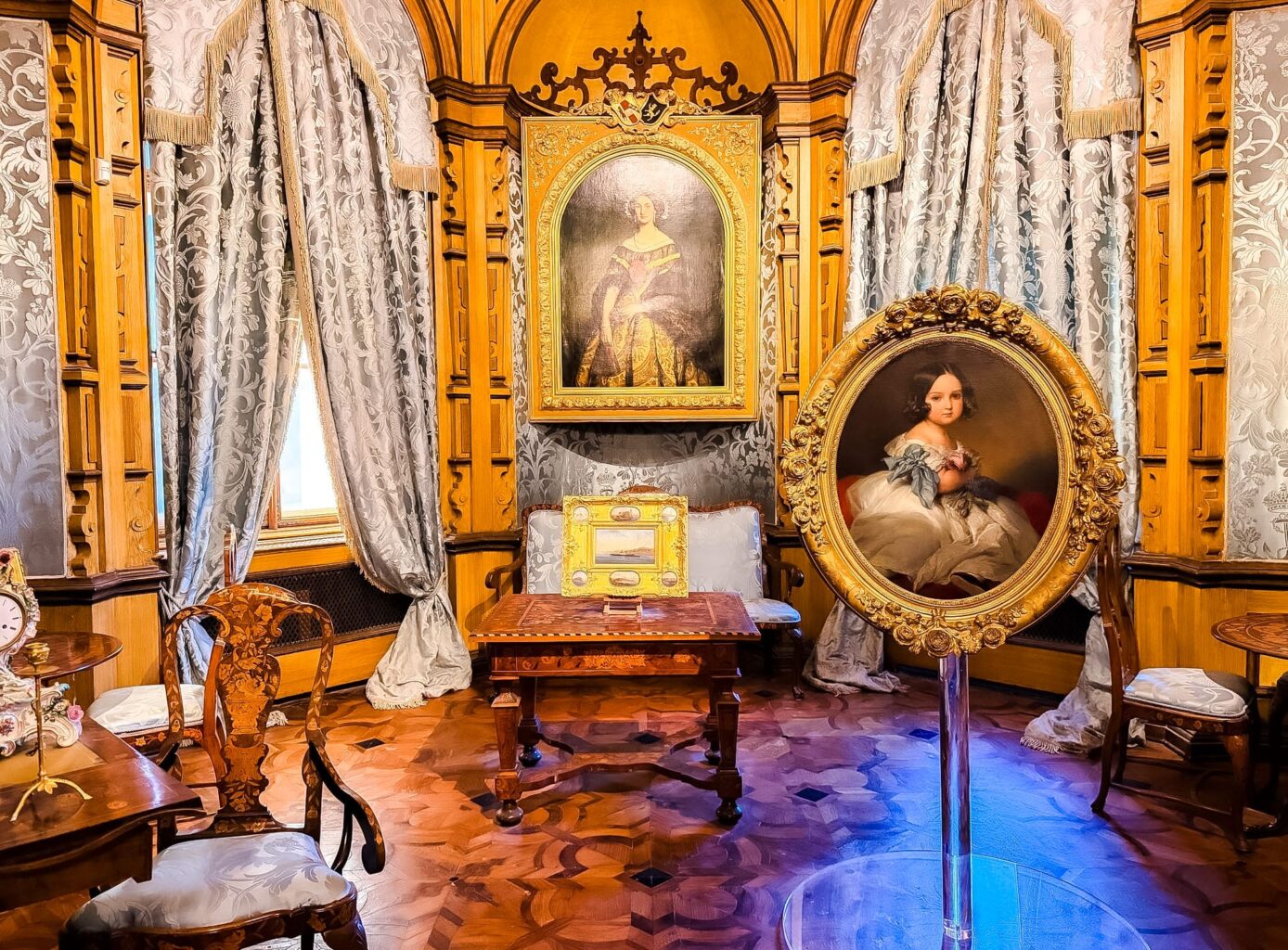 Castello di Miramare a Trieste. Percorso, giardini, stanze, biglietti e come arrivare Castello di Miramare a Trieste. Percorso, giardini, stanze, biglietti e come arrivare